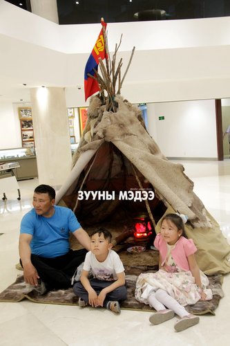 Фото: Хойд туйлтай танилцсан 30 жил